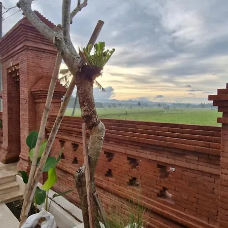 Peaceful 2Br House With Rice Field View Near Beach & Local Spots